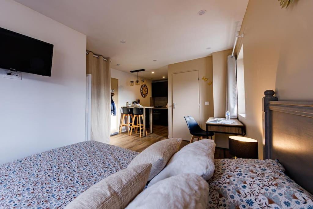ריימס Joli Appartement, Le Bouchon Remois, Centre Ville מראה חיצוני תמונה
