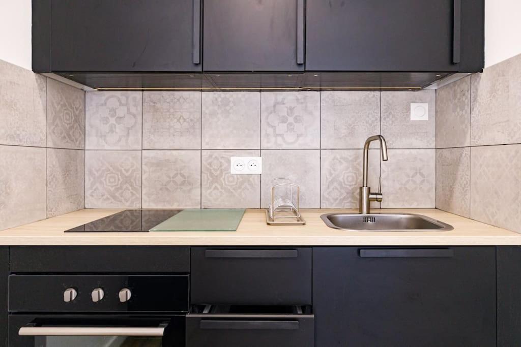 ריימס Joli Appartement, Le Bouchon Remois, Centre Ville מראה חיצוני תמונה